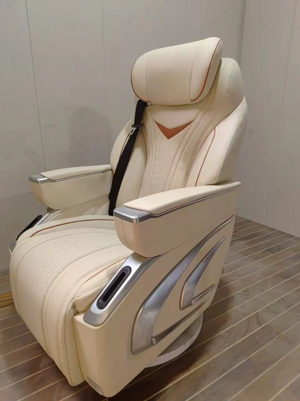 Luxury Electric Motorhome Interior Tuning for Vito MPV Limousine with Modified Racing Seats