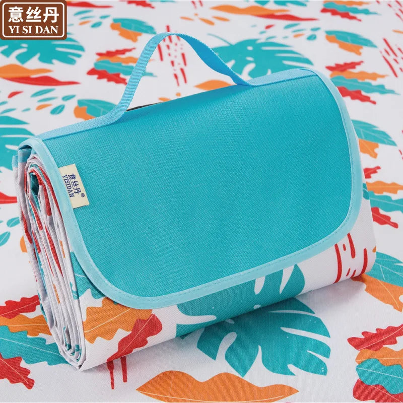Portable Moisture-Proof Outdoor Picnic and Camping Mat, Rectangle Shape, Spring/Summer Use