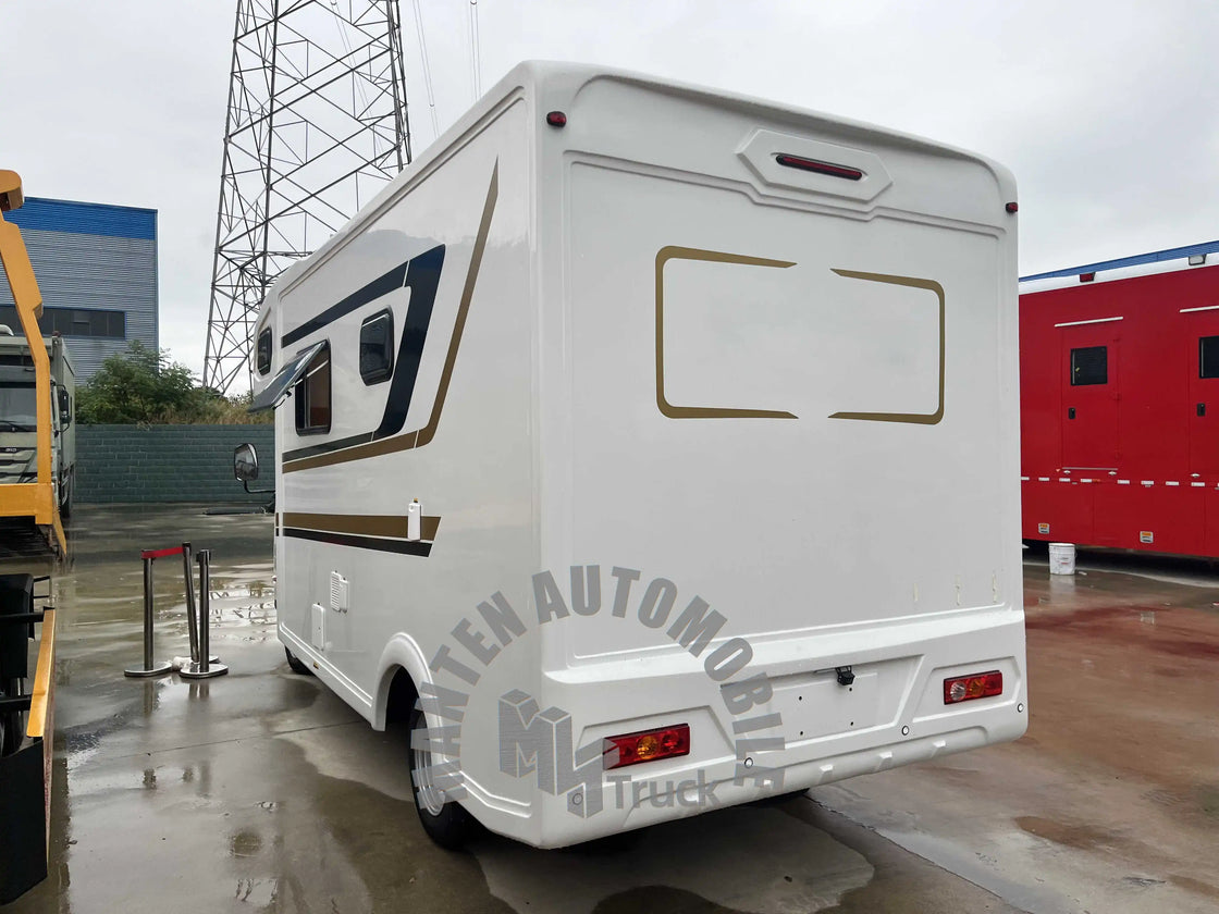 Foton 4X2 RV Camper Truck, Diesel, Manual Transmission, Dimensions 5920x2020x2720mm, 146HP Engine, Outdoor Camping Vehicle