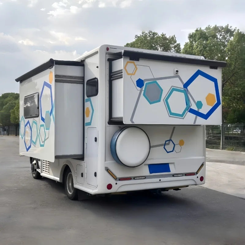 Customizable Luxury Motorhome RV Truck with Spacious Interior for Family Travel and Outdoor Activities