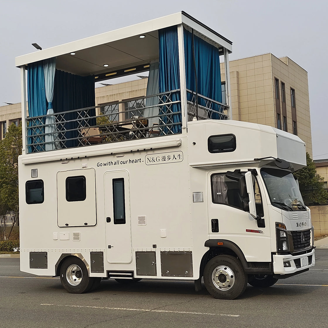 Luxury Mobile Touring RV Motorhome for Parties - Mini Caravan Trailer, ISUZU Chassis, 4-6 Berth, Foldable Tent, Slide-out Kitchen