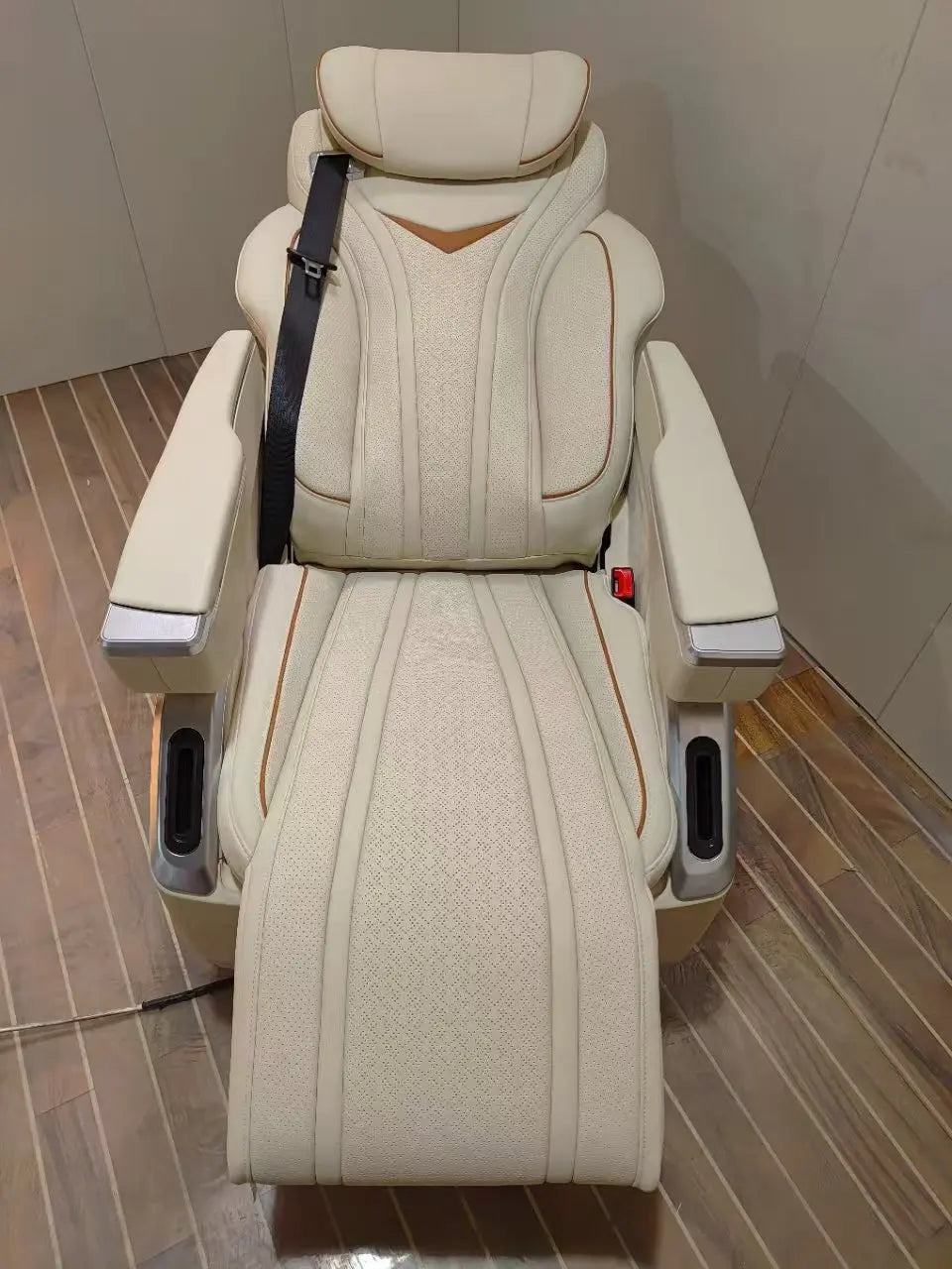 Luxury Electric Motorhome Interior Tuning for Vito MPV Limousine with Modified Racing Seats