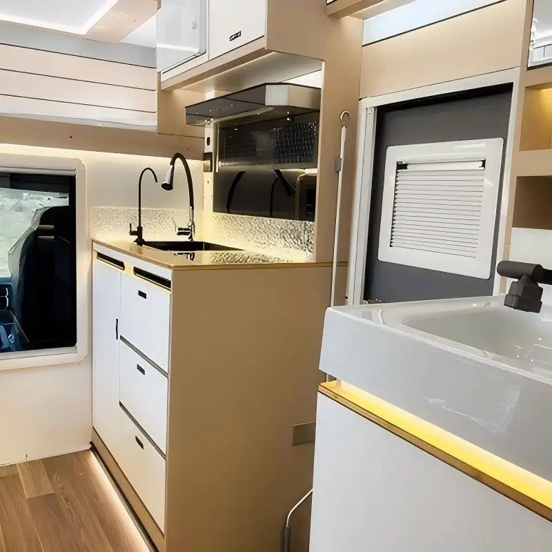 Recreational Vehicle with All-Season Interior Design, 4-6 Passenger Capacity, Diesel Fuel, Aluminum Alloy, 5995*2530*3175mm