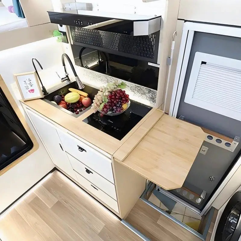 Recreational Vehicle with All-Season Interior Design, 4-6 Passenger Capacity, Diesel Fuel, Aluminum Alloy, 5995*2530*3175mm