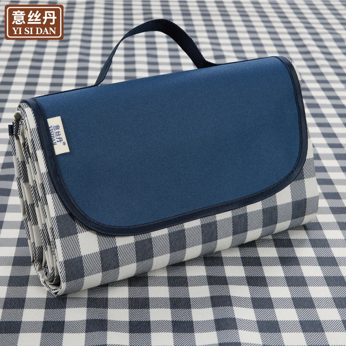 Portable Moisture-Proof Outdoor Picnic and Camping Mat, Rectangle Shape, Spring/Summer Use
