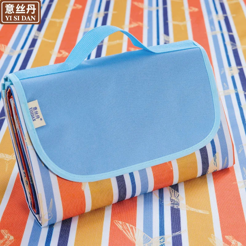 Portable Moisture-Proof Outdoor Picnic and Camping Mat, Rectangle Shape, Spring/Summer Use