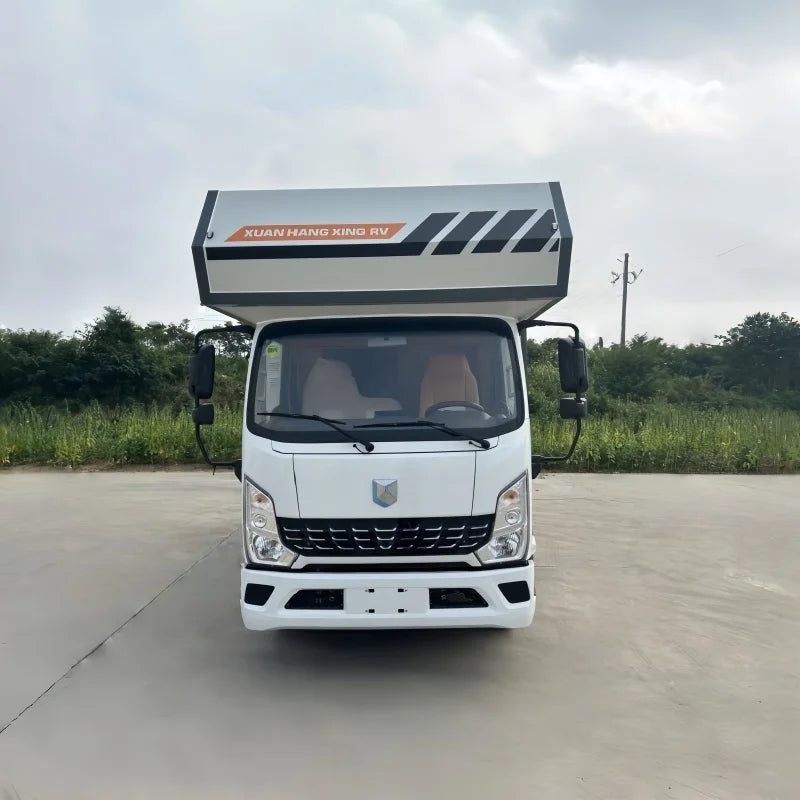 Customized 4X4 Diesel Truck Camper Motorhome with Right Hand Drive, Manual Transmission, 6-Passenger Capacity, Euro 2 Emission Standard