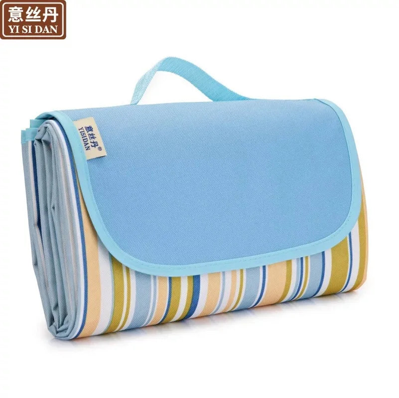 Portable Moisture-Proof Outdoor Picnic and Camping Mat, Rectangle Shape, Spring/Summer Use