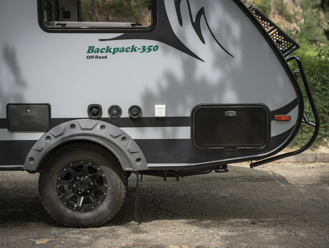 Luxury Teardrop Camper Trailer with Slide-Out Kitchen and Bathroom, 4-Person Capacity, Lightweight Aluminum Construction, 700KG Payload