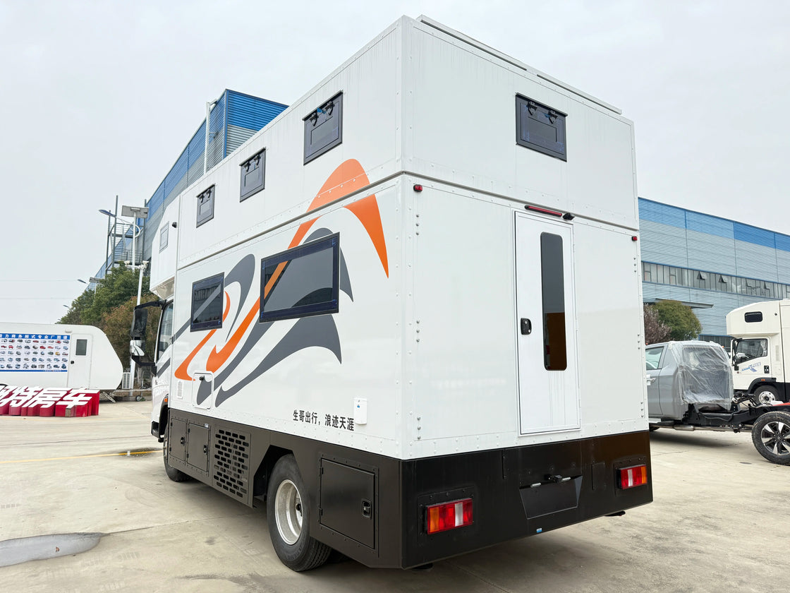 Lightweight RV Caravan for Short-Distance Recreational Camping, EURO 5 Emission Standard, Multiple Driving Configurations