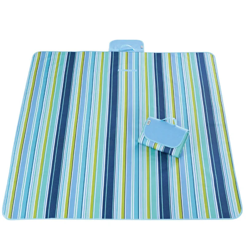 Portable Moisture-Proof Outdoor Picnic and Camping Mat, Rectangle Shape, Spring/Summer Use