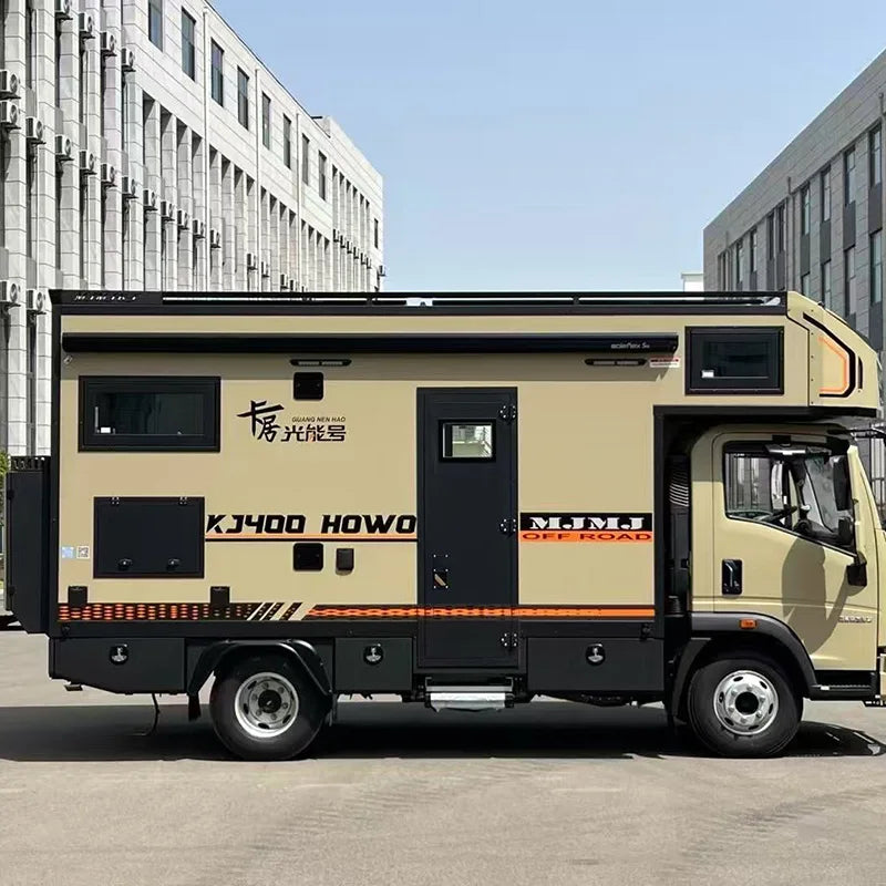 Aluminum RV Camper for 4-6 Passengers, 7000KG Payload, Euro 6 Emission, 5995*2500*3290mm, Yellow/Green
