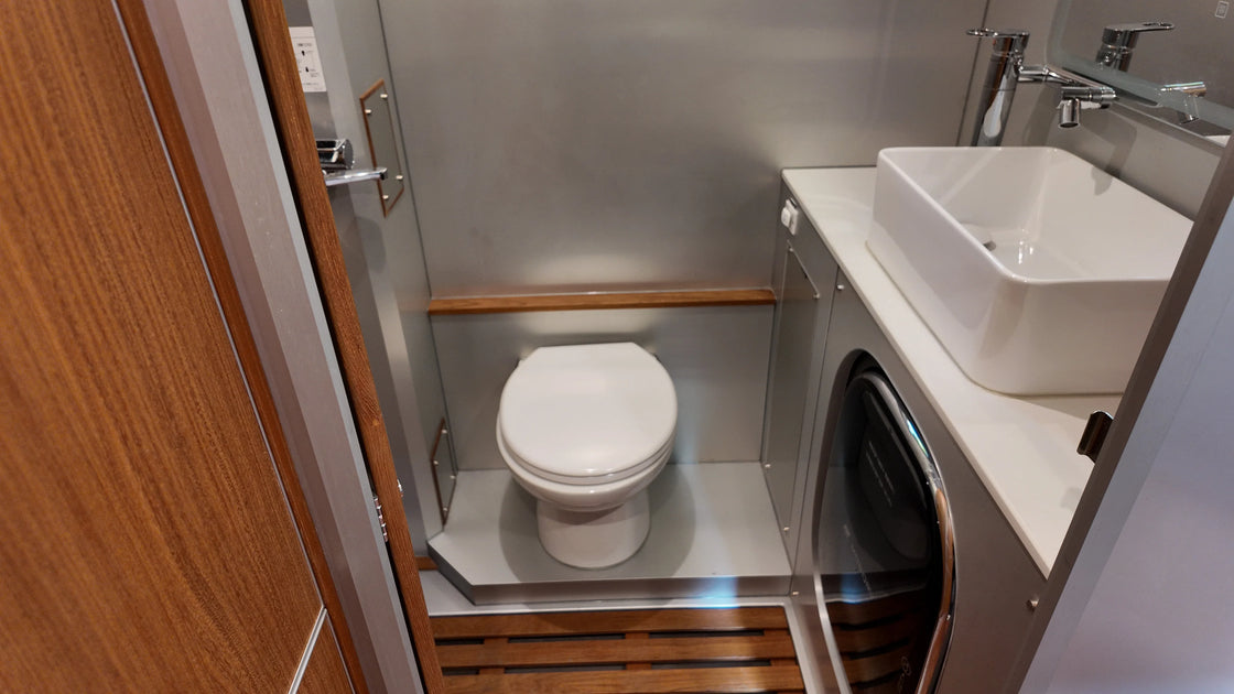 Zhenxiang Luxury 4x4 Camper Caravan RV with Kitchen for 4-6 Persons, Aluminum Composite Panels, Green, 5995*2550*3950mm