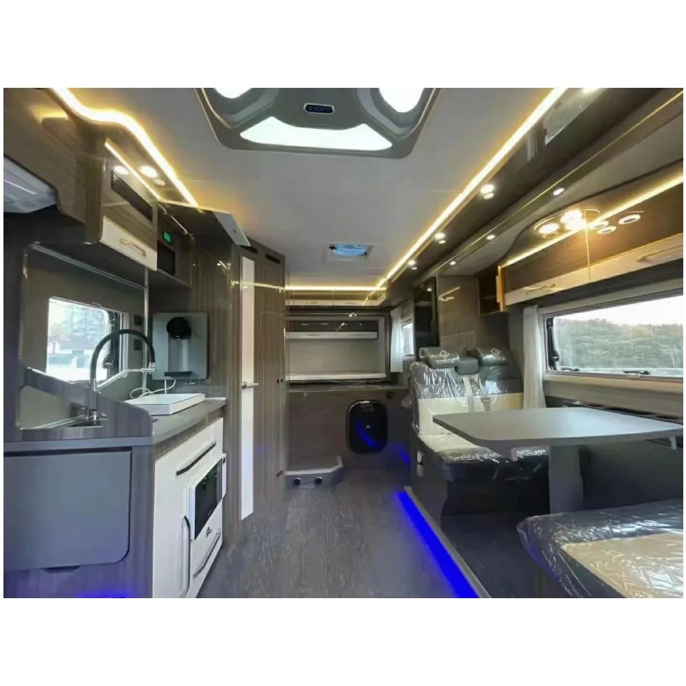 Luxury Recreational Vehicle Caravan with Slide-out Kitchen and Foldable Tent, Manual Transmission, EURO 5 Emission Standard, 5995mm x 2300mm x 2100mm