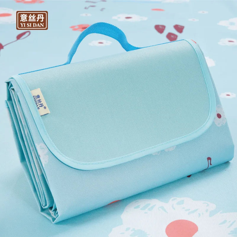 Portable Moisture-Proof Outdoor Picnic and Camping Mat, Rectangle Shape, Spring/Summer Use