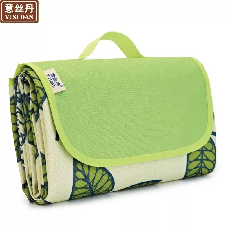 Portable Moisture-Proof Outdoor Picnic and Camping Mat, Rectangle Shape, Spring/Summer Use