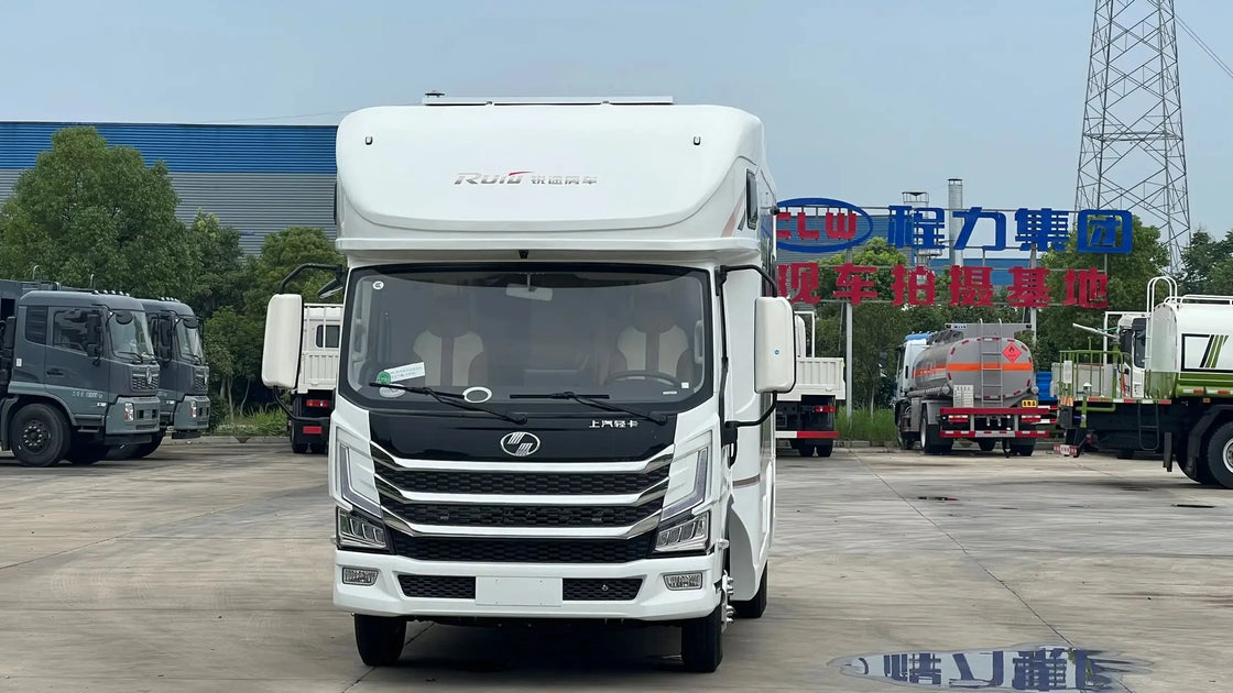 Larger Living Space Motorhome, Manual Transmission, Diesel, Dimensions: 5245 x 1825 x 2030 mm, Gross Weight: 2755 kg