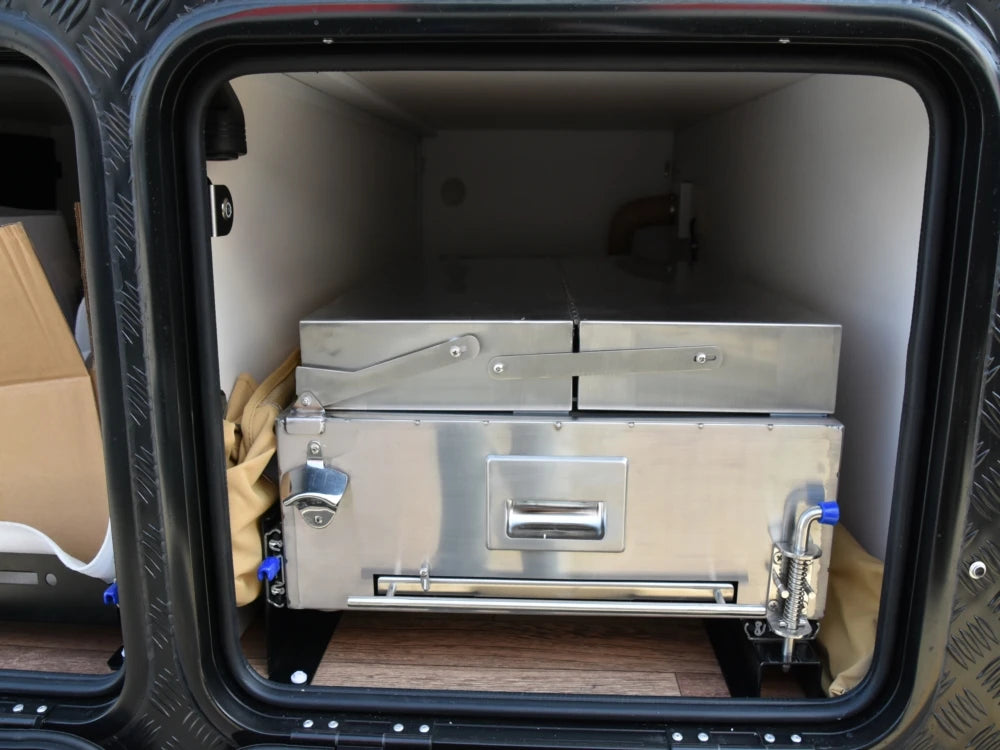 16 Foot Recreational Travel Caravan Trailer, 4x4 Off Road, Aluminium Composite, Independent Suspension, External Slide Out Kitchen, White