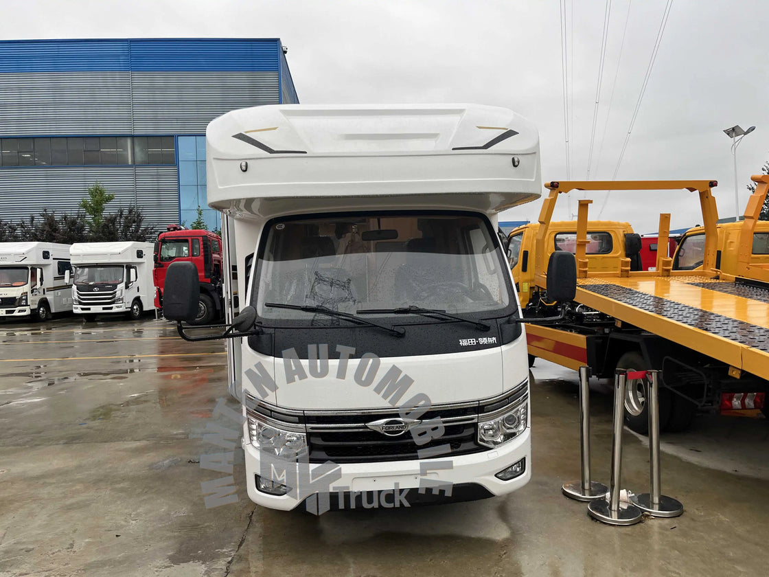 Foton 4X2 RV Camper Truck, Diesel, Manual Transmission, Dimensions 5920x2020x2720mm, 146HP Engine, Outdoor Camping Vehicle