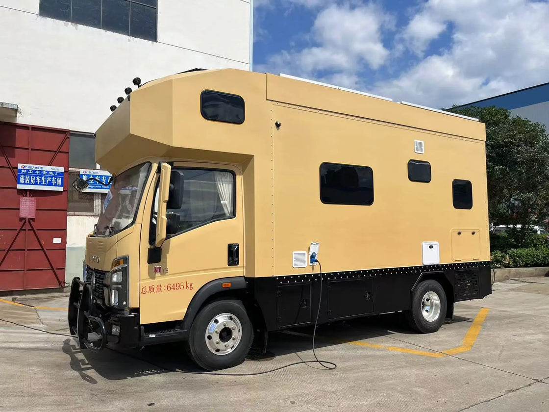 HOWO 4x4 Pop-up Roof Movable Recreational Vehicle for Camping and Travel, New, Automatic Transmission, EURO 6, Gasoline, Dimensions 5995x2490x3400 mm, Max Payload 6495 kg, Includes Kitchen and Bathroom Features