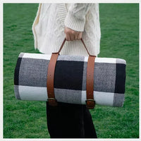 Oversized 2x2m Family Picnic Blanket: Waterproof Oxford Mat