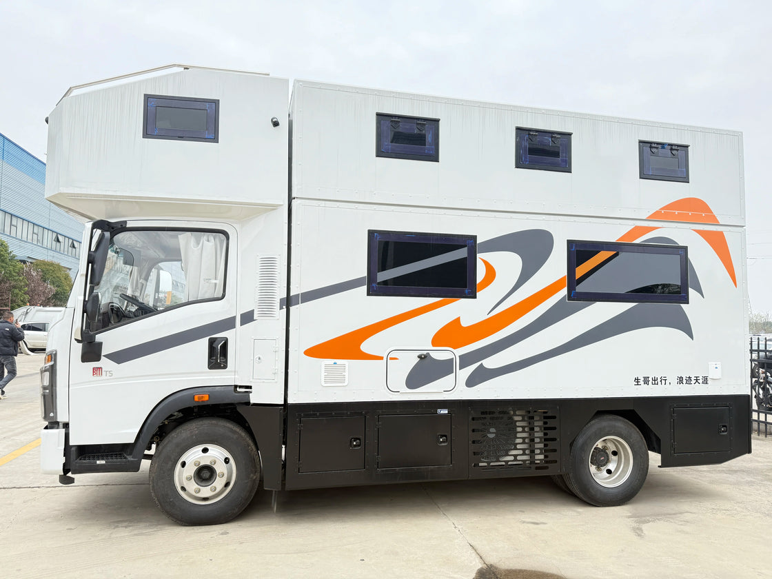 Lightweight RV Caravan for Short-Distance Recreational Camping, EURO 5 Emission Standard, Multiple Driving Configurations