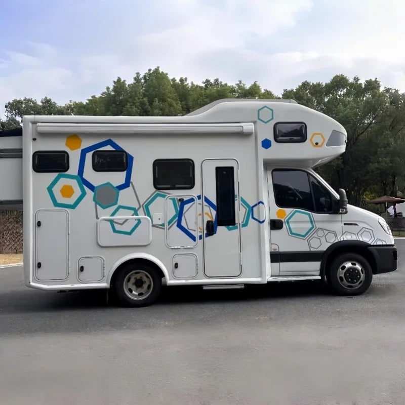 Customizable Luxury Motorhome RV Truck with Spacious Interior for Family Travel and Outdoor Activities