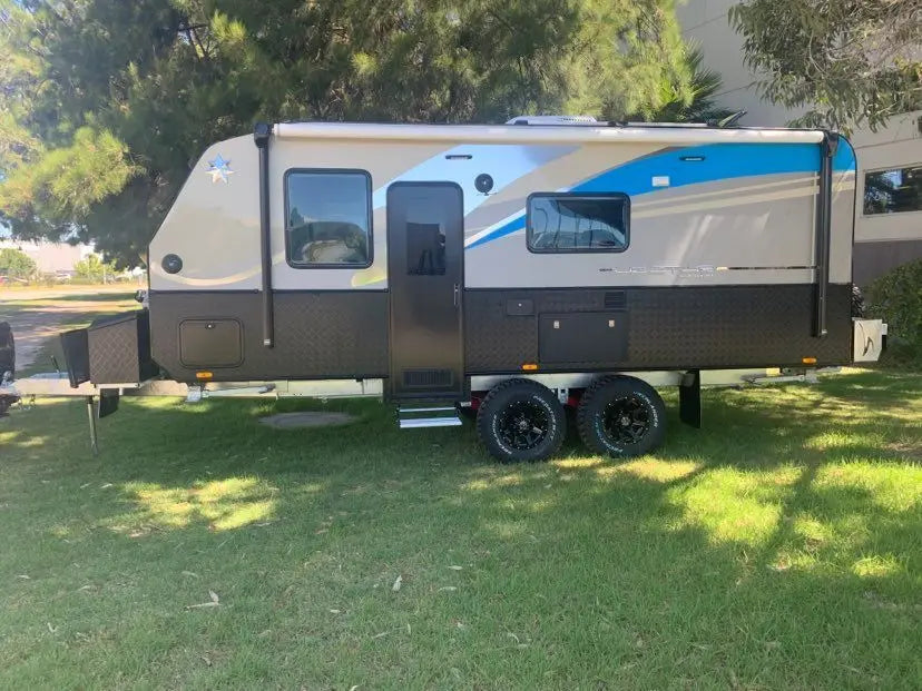 20ft Mobile Touring Camper Caravan RV with Triple Bunk Beds, Sleeps 4, Aluminum Construction, Waterproof, Off-Road Capability